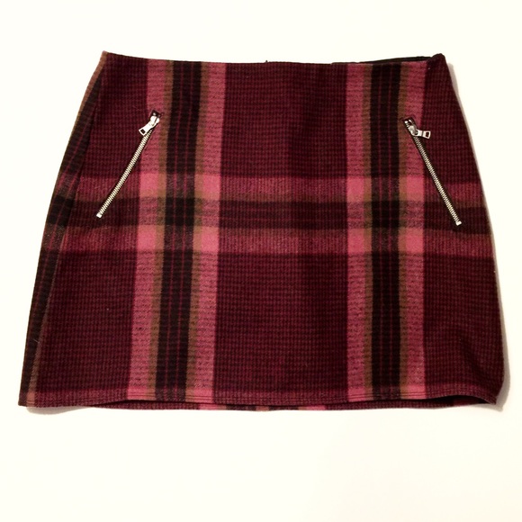 GAP Dresses & Skirts - 🔥Downsizing🔥NWT Maroon Plaid Skirt