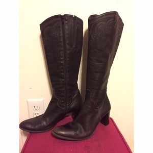 Dark Brown Heeled Boots!