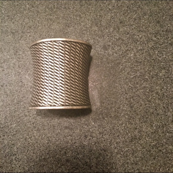 Textured Metal Cuff - Picture 3 of 4