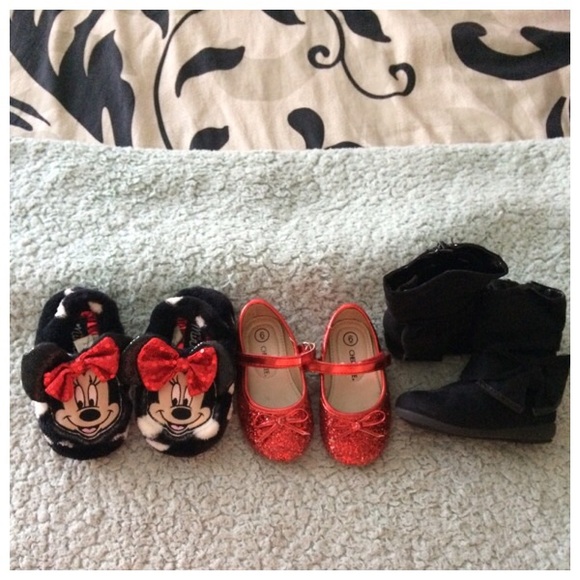 Adorable lot of toddler shoes!