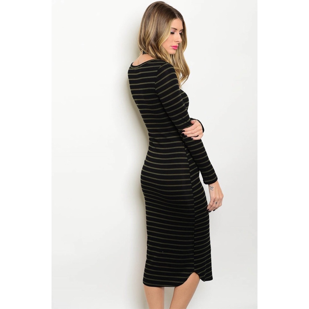 | 'KIMI' MIDI DRESS | - Picture 2 of 5
