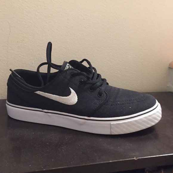 Nike Janoski
