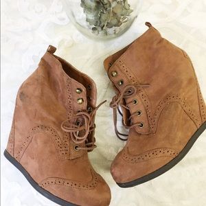 SOLD✨🌸 Target Mossino Booties