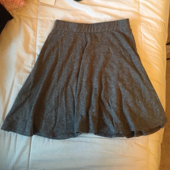 gray skirt from pacsun