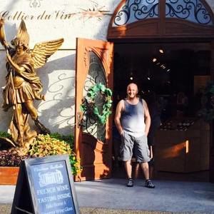 Meet your Posher, Eiad