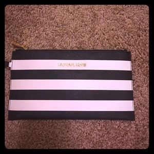 Michael Kors wristlet