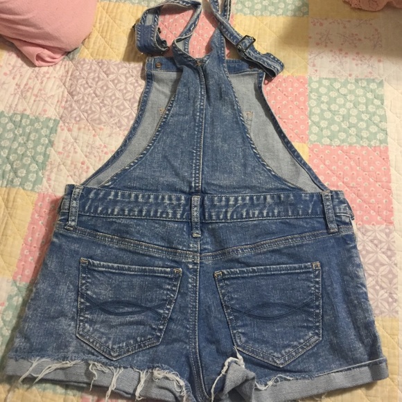 Overall - Picture 2 of 4