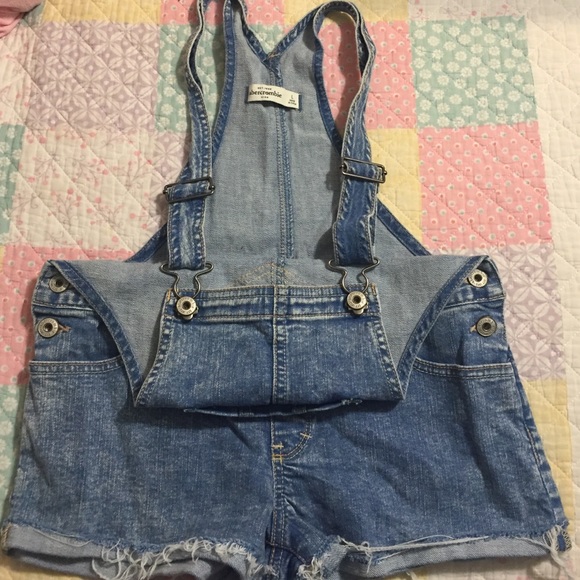 Overall - Picture 3 of 4