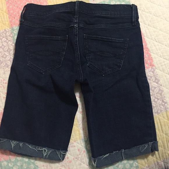 Shorts - Picture 2 of 3