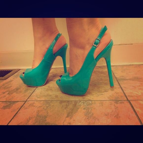 Slingback heels
