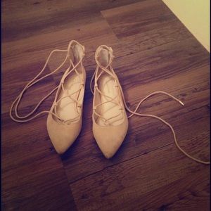 Calvin Klein tie up nude flats 6.5