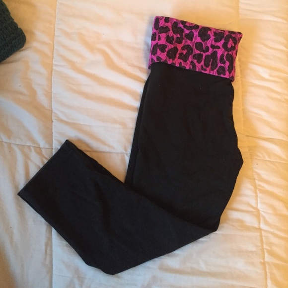 black capri leggings