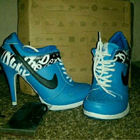 Nike Heels (BRAND NEW)