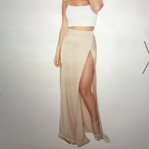 New Years! Sexy slit silk skirt! ✨