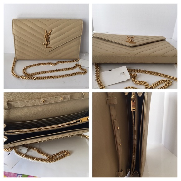 🚩SOLD🚩SAINT LAURENT MONOGRAM SHOULDER BAG - Picture 2 of 4