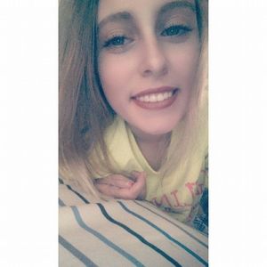 Meet your Posher, Caitlin