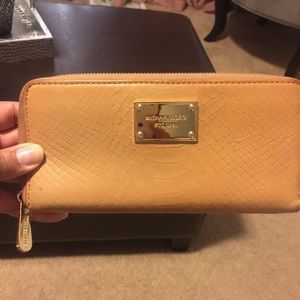 Michael Kors ladies wallet