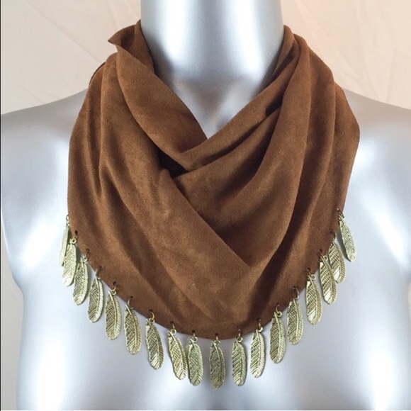 FAUX SUEDE CAMEL LEAF CHARM BANDANA SCARF NECKLACE