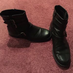 Long stride ankle boots