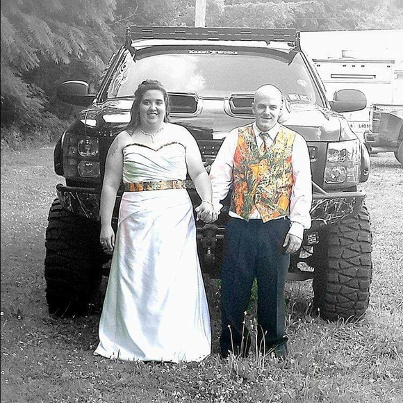 Meet your Posher, Bobbi - Picture 1 of 1