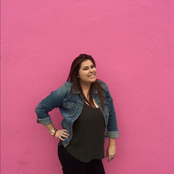 Meet your Posher, Janelle - Picture 1 of 1