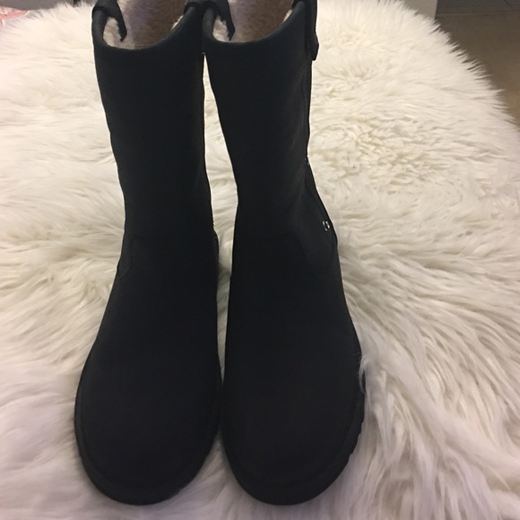 UGG Shoes - UGG leather boots