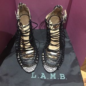 L.A.M.B Payton leather black/ snake 🐍 size 7m