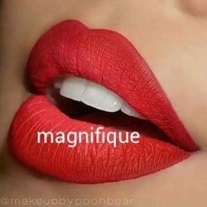 Meet your Posher, Kadidia