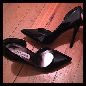 Steve Madden pointy toed heels!