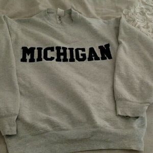 Men's medium Michigan sweatshirt