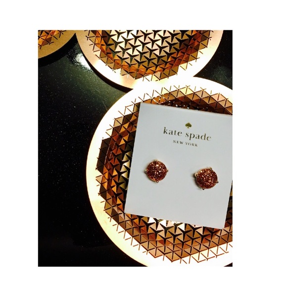 🆕 "All That Glitters" 💫