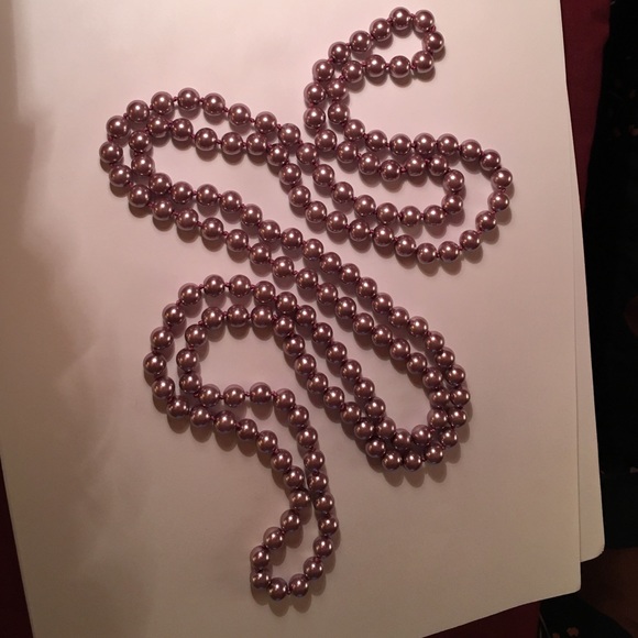 long peach pearl necklace