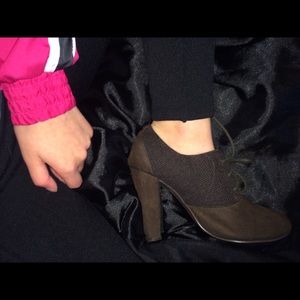 Adorable booties 🌞