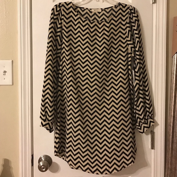 Black and Tan tshirt dress