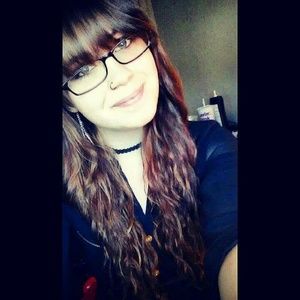 Meet your Posher, Nickole