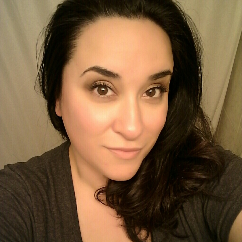 Meet your Posher, Elaina