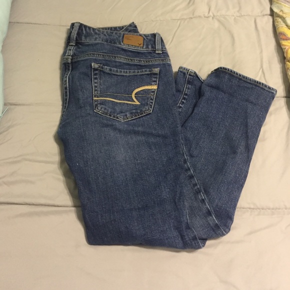 American Eagle Capris - Picture 1 of 2
