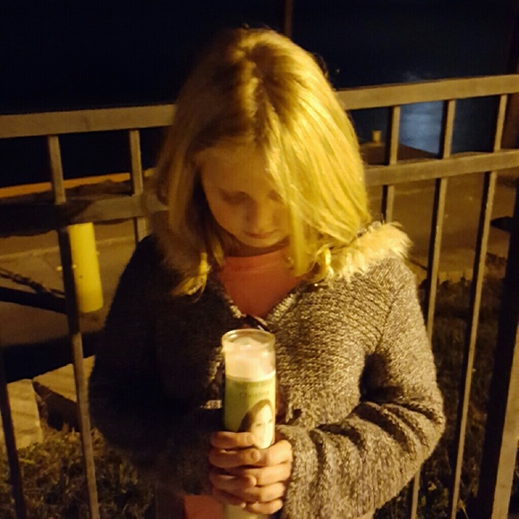 Share for my missing Daughter $10,000 Reward - Picture 2 of 16
