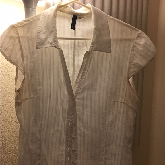 White button shirt - Picture 1 of 2