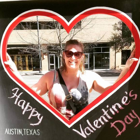 Meet your Posher, Danielle - Picture 1 of 1