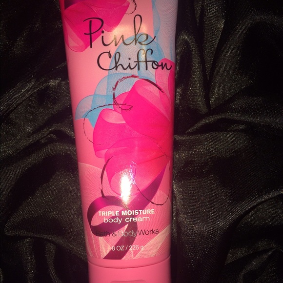 BUNDLE of 3! Victoria's secret& bath & body works