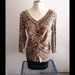 Leopard lightweight blouse BOGO SALE🌻🌻💫💫💫💫