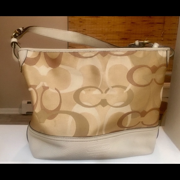 Coach hand bag