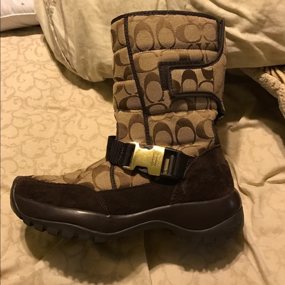 Brown Coach Boots with Vibram Soles - Picture 3 of 3