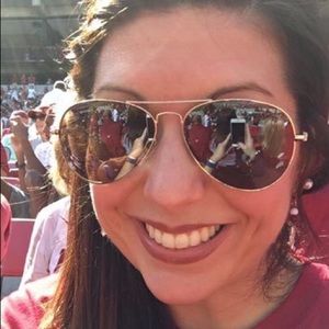 Meet your Posher, Deanna