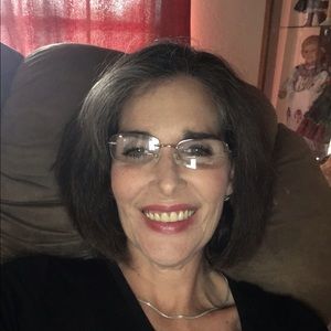 Meet your Posher, Carol