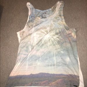 TANK TOP MEDIUM & BUNDLE!!