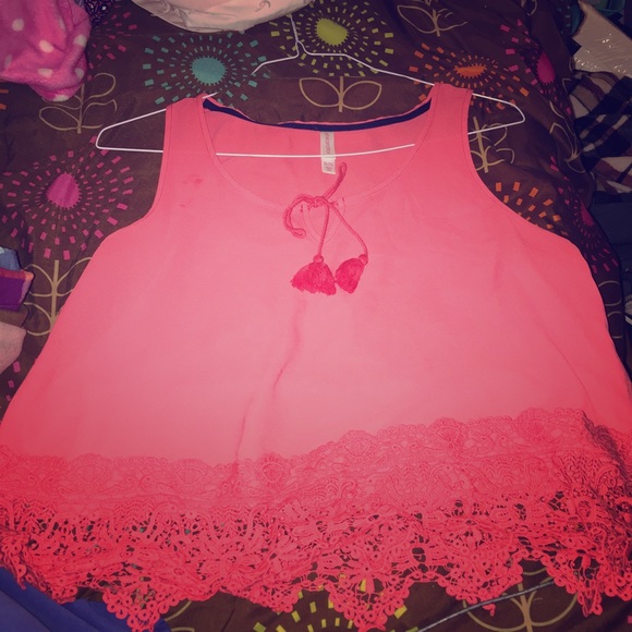 Coral Laced Bottom Crop Top - Picture 1 of 1