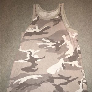 OLD NAVY TANK TOP MEDIUM SEE PROFILE AND BUNDLE!!