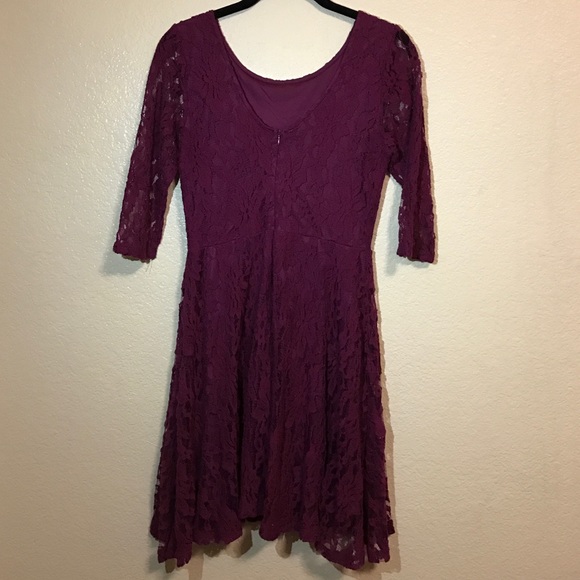Lush Maroon lace 3/4 sleeve dress - Picture 2 of 3
